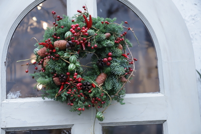 Christmas Wreath❄︎もみの木と赤い実のリース~シックな赤~ Christmas Wreath 🎄 森の恵みを感じられる木の実をたっぷり使った